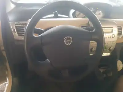 Pezzo di ricambio per auto di seconda mano volante per lancia ypsilon (101) 1.4 16v platino riferimenti oem iam 