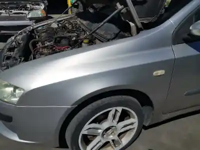 Pezzo di ricambio per auto di seconda mano parafango anteriore sinistro per fiat stilo (192) 1.9 jtd / 1.9 jtd 115 active riferimenti oem iam 