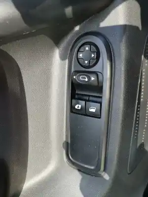 Second-hand car spare part LEFT FRONT POWER WINDOW SWITCH for CITROEN C3  OEM IAM references 98012283XT  