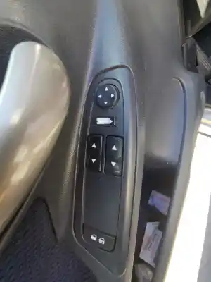 Pezzo di ricambio per auto di seconda mano interruttore alzacristalli anteriore sinistro per fiat stilo (192) 1.9 jtd / 1.9 jtd 115 active riferimenti oem iam 