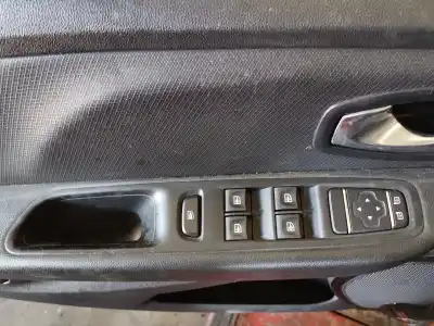 Peça sobressalente para automóvel em segunda mão botão / interruptor elevador vidro dianteiro esquerdo por renault clio iv authentique referências oem iam 
