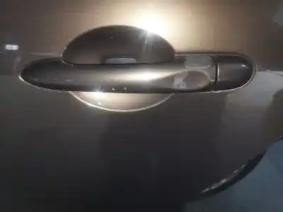 Peça sobressalente para automóvel em segunda mão puxador exterior traseiro esquerdo por renault scenic ii confort expression referências oem iam 