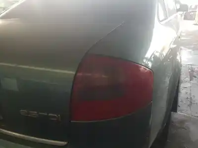 Pezzo di ricambio per auto di seconda mano LUCI POSTERIORI DESTRA per AUDI A6 BERLINA (4B2)  Riferimenti OEM IAM 4B5945096  4B5945096