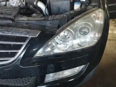 Автозапчастина б/у ліва фара для ssangyong kyron 200 xdi limited посилання на oem iam 1080904