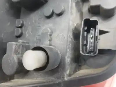 Second-hand car spare part right tailgate light for renault clio iii 1.2 oem iam references   