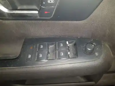 Peça sobressalente para automóvel em segunda mão botão / interruptor elevador vidro dianteiro esquerdo por audi a4 berlina (8e) 2.0 tdi 16v (103kw) referências oem iam 