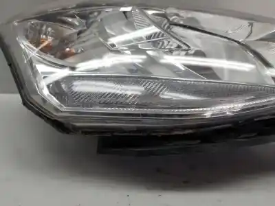 Second-hand car spare part right headlight for ssangyong korando limited plus 4x4 oem iam references  Second-hand car spare part right headlight for ssangyong korando limited plus 4x4 oem iam references