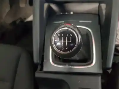 Автозапчасти б/у ручка рычага передачи за audi a3 (8p) 1.6 tdi ambiente ссылки oem iam 