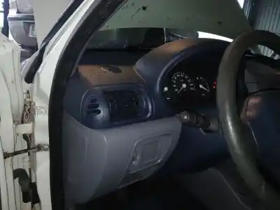 Автозапчастина б/у панель приладів для renault clio ii fase ii (b/cb0) authentique посилання на oem iam 