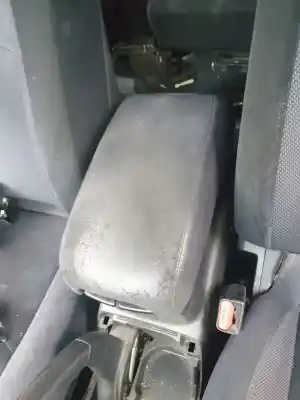 Автозапчасти б/у ЦЕНТРАЛЬНЫЙ ПОДЛОКОТНИК за MITSUBISHI OUTLANDER (CW0)  ссылки OEM IAM   
