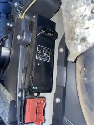 Автозапчастина б/у передні вікний вмикач для mitsubishi outlander (cw0) 2.0 di-d cat посилання на oem iam 8608a060  