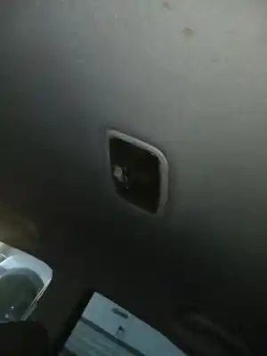 Second-hand car spare part interior light for kia rio 1.5 crdi oem iam references   