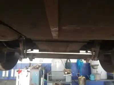 Автозапчастина б/у задня вісь для volkswagen caddy ka/kb (2c) furgón economy bluemotion посилання на oem iam   