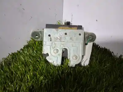 Peça sobressalente para automóvel em segunda mão fechadura do mala por opel meriva b 1.4 16v cat (a 14 xer / ldd) referências oem iam 13317445