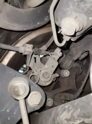 Автозапчастина б/у задній правий гальмівний супорт для audi a3 (8p) 1.6 ambiente посилання на oem iam 