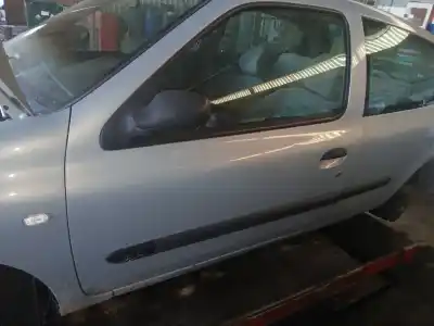 Автозапчастина б/у передні ліві двері для renault clio ii fase ii (b/cb0) authentique посилання на oem iam 