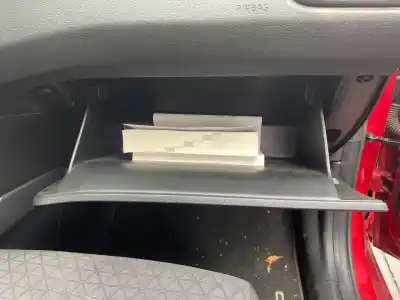 Peça sobressalente para automóvel em segunda mão porta luvas por kia ceed drive referências oem iam   