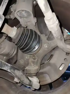 Second-hand car spare part front right knuckle for kia ceed drive oem iam references   