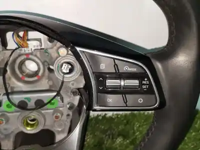 Peça sobressalente para automóvel em segunda mão volante por kia ceed drive referências oem iam 56100j7470cep  