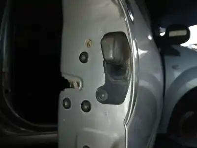 Second-hand car spare part exterior right front door handle for renault twingo authentique oem iam references 