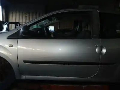 Second-hand car spare part left front door for renault twingo authentique oem iam references 
