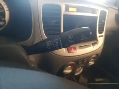 Second-hand car spare part windshiel wiper switch for kia rio 1.5 crdi oem iam references 