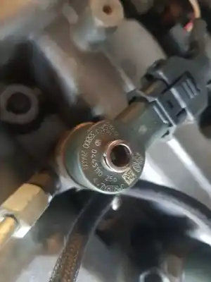 Автозапчастина б/у ИНЖЕКТОР для KIA RIO  Посилання на OEM IAM 338002A400 0445110256 338002A400