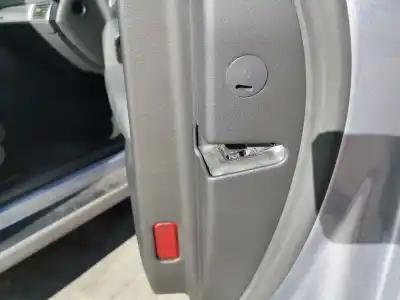Peça sobressalente para automóvel em segunda mão fechadura da porta dianteira direita por audi a6 berlina (4f2) 3.2 fsi referências oem iam 