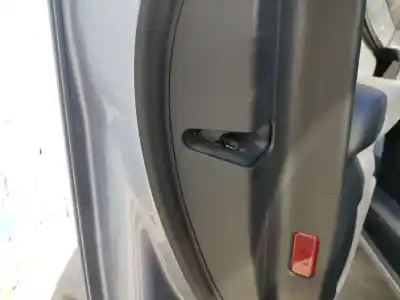 Peça sobressalente para automóvel em segunda mão fechadura da porta dianteira esquerda por audi a6 berlina (4f2) 3.2 fsi referências oem iam 