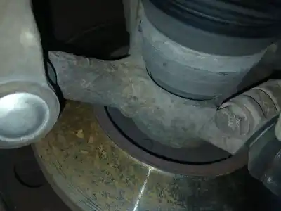 Peça sobressalente para automóvel em segunda mão manga de eixo dianteira esquerda por renault twingo (co6) 1.2 (c066/67/68) 58 cv / 43 kw referências oem iam 