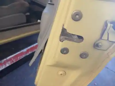 Peça sobressalente para automóvel em segunda mão fechadura da porta dianteira direita por renault twingo (co6) 1.2 (c066/67/68) 58 cv / 43 kw referências oem iam 