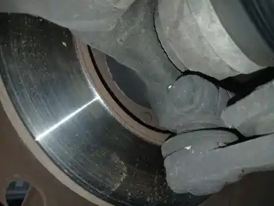 Peça sobressalente para automóvel em segunda mão manga de eixo dianteira direita por renault twingo (co6) 1.2 (c066/67/68) 58 cv / 43 kw referências oem iam 