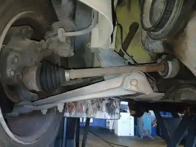 Peça sobressalente para automóvel em segunda mão transmissão dianteira direita por renault twingo (co6) 1.2 (c066/67/68) 58 cv / 43 kw referências oem iam 