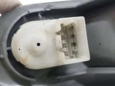 Second-hand car spare part left front power window switch for renault twingo (co6) 1.2 (c066/67/68) 58 cv / 43 kw oem iam references 7700832376  7700832376