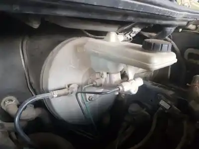 Peça sobressalente para automóvel em segunda mão bomba de travões por renault trafic combi (ab 4.01) passenger privilege referências oem iam 