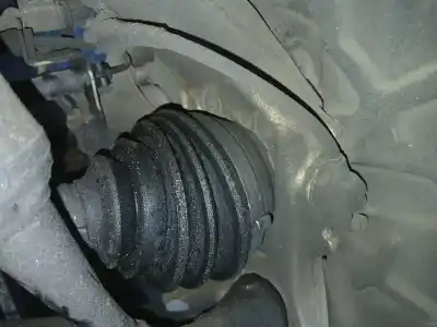 Peça sobressalente para automóvel em segunda mão MANGA DE EIXO DIANTEIRA ESQUERDA por AUDI A4 AVANT (8E)  Referências OEM IAM   