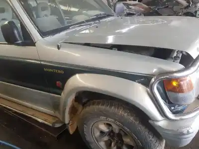 Автозапчасти б/у переднее правое крыло за mitsubishi montero (v20/v40) 2500 td gl ссылки oem iam 