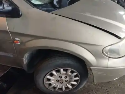 Автозапчастина б/у передне праве крило для chrysler voyager (rg) 2.5 crd cat посилання на oem iam   