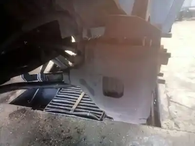 Pezzo di ricambio per auto di seconda mano pinza freno anteriore sinistra per chrysler 300 m (lr) 2.7 v6 riferimenti oem iam 