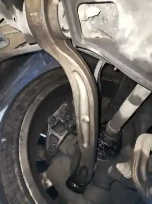 Pezzo di ricambio per auto di seconda mano braccio di sospensione anteriore sinistro inferiore per audi a6 berlina (4f2) 3.0 v6 24v tdi riferimenti oem iam 