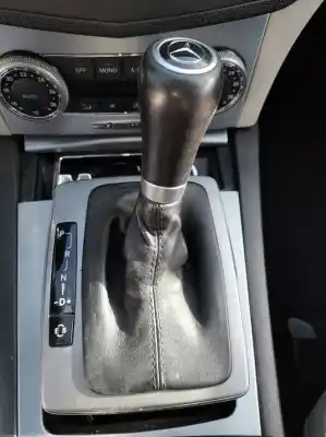 Автозапчасти б/у РУЧКА РЫЧАГА ПЕРЕДАЧИ за MERCEDES-BENZ CLASE C (W204) BERLINA  ссылки OEM IAM A2042673388  A2042672310