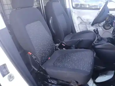 Pezzo di ricambio per auto di seconda mano sedile anteriore destro per opel combo d expression l1h1 riferimenti oem iam 