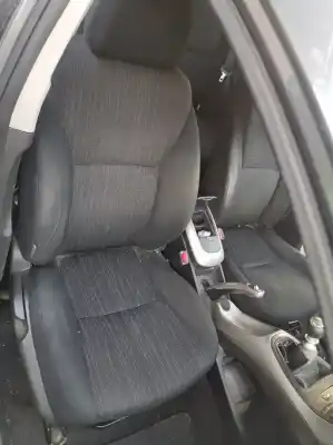 Second-hand car spare part right front seat for toyota auris sol oem iam references 