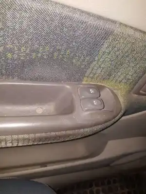Pezzo di ricambio per auto di seconda mano interruttore alzacristalli anteriore sinistro per renault scenic (ja..) 1.6 16v dynamique (ja0b/11) riferimenti oem iam 