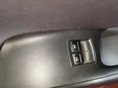 Pezzo di ricambio per auto di seconda mano INTERRUTTORE ALZACRISTALLI ANTERIORE SINISTRO per SEAT IBIZA (6J5)  Riferimenti OEM IAM   