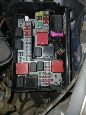 Peça sobressalente para automóvel em segunda mão caixa de fusíveis e relés por opel corsa d catch me referências oem iam 