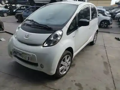 Peça sobressalente para automóvel em segunda mão braço de suspensão inferior esquerdo dianteiro por peugeot ion access 48 cv / 35 kw referências oem iam 