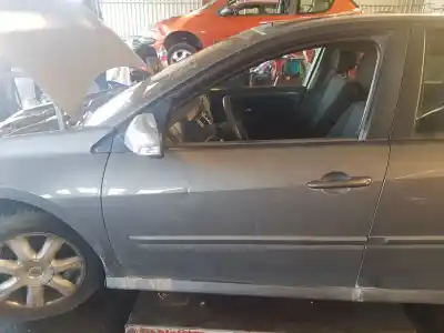 Peça sobressalente para automóvel em segunda mão porta da frente esquerda por renault laguna iii dynamique tomtom referências oem iam 