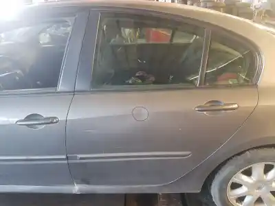 Peça sobressalente para automóvel em segunda mão porta do automóvel traseira esquerda por renault laguna iii dynamique tomtom referências oem iam 