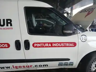 Pièce détachée automobile d'occasion PORTE AVANT DROITE pour FIAT DOBLO II CARGO (263)  Références OEM IAM   